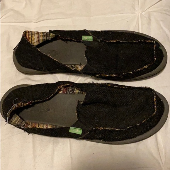 woman’s Sanuks - Picture 5 of 5